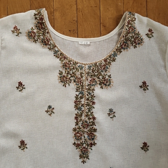 Custom winter weight embroidered kurta xl - Picture 1 of 8
